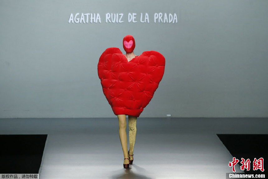 Vestidos raros y feos en Fashion Week Madrid otoño-invierno 2013/14