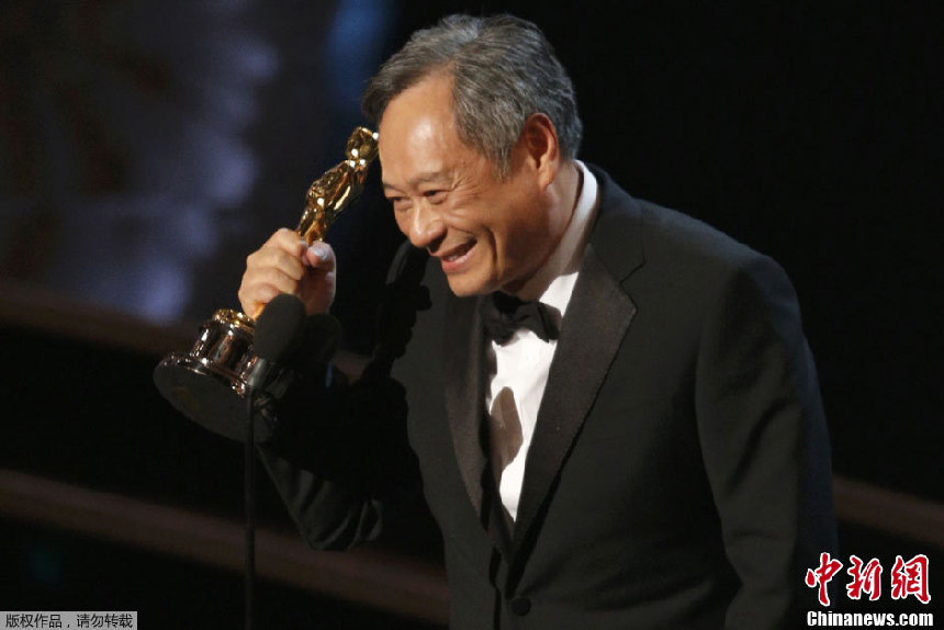 Ang Lee gana Oscar al mejor director por 'La vida de Pi'