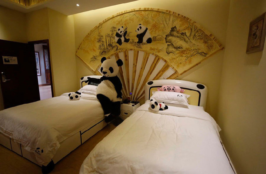 Abre el primer hotel temático de panda en Sichuan, China