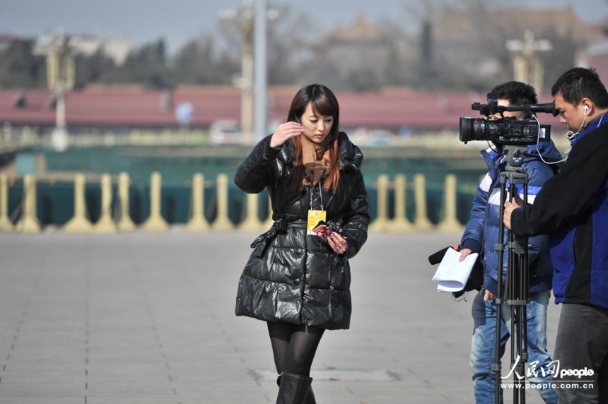 La periodista china más guapa en las dos sesiones