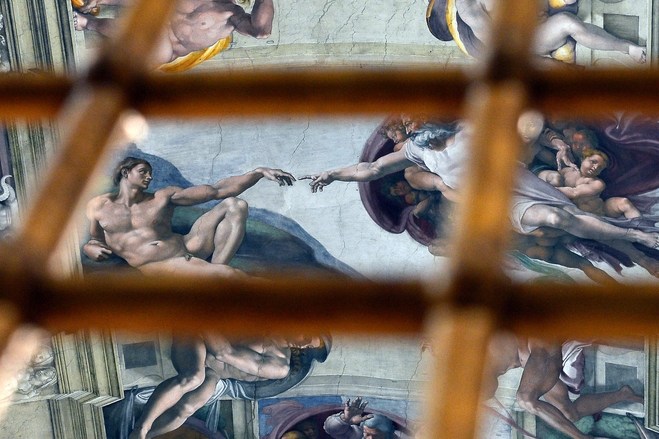  La Capilla Sixtina, en decoración para recibir el nuevo papa 13
