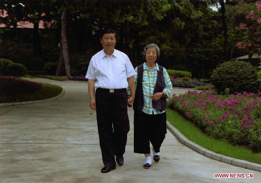 Las fotos antiguas de Xi Jinping, presidente de la República Popular China