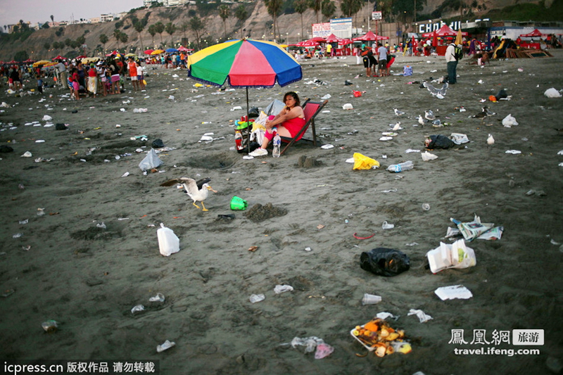 Playa Aguadulce, la más popular de Perú