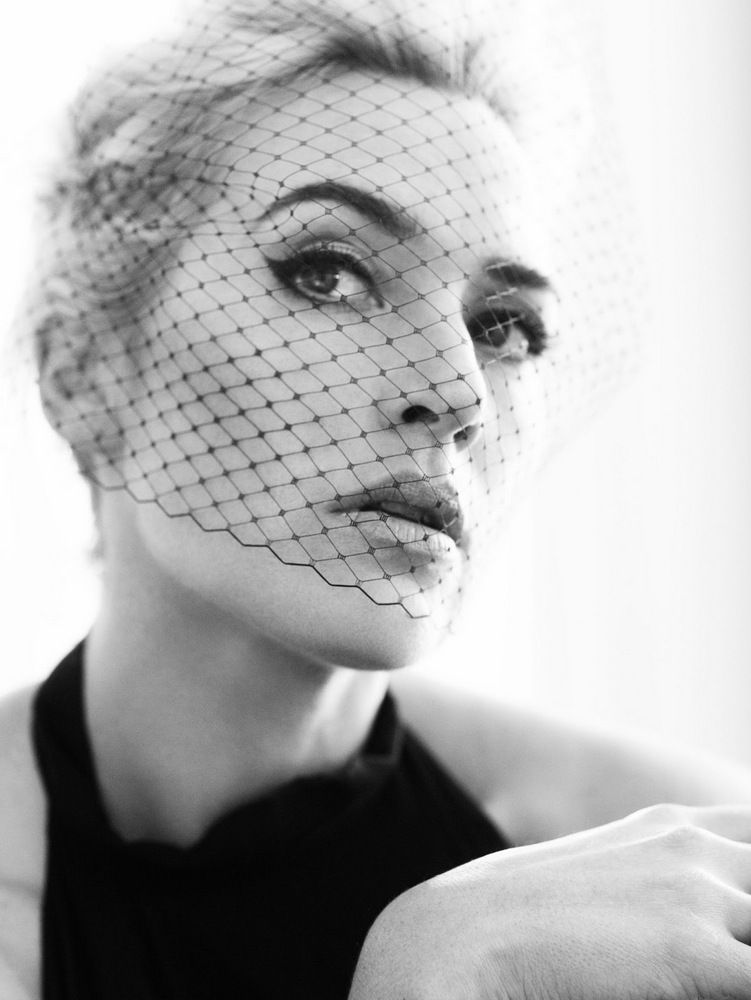 Kate Winslet posa elegantemente para 《Harper's Bazaar》 8