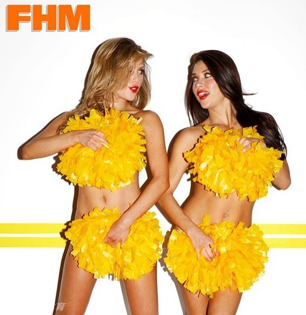 Sexy chicas morenas en bikini atractivo 