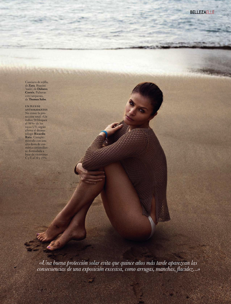 La supermodel Helena Christensen posa semidesnuda para 《ELLE》 9