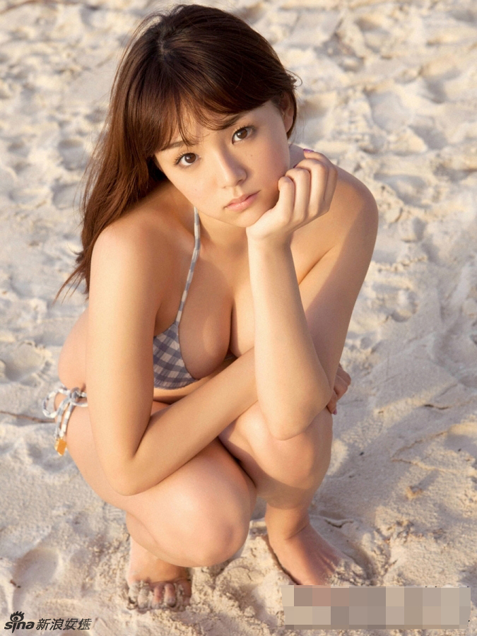 Fotos seductoras de la actriz japonesa Ai Shinozaki 4