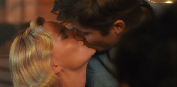Kristen Stewart y Kirsten Dunst muestran sus cuerpos desnudos en &apos;On the Road&apos;