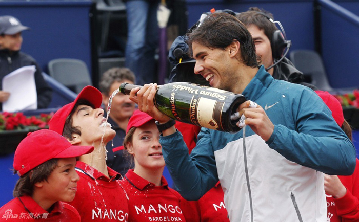 Nadal logra su octavo título en Barcelona 3