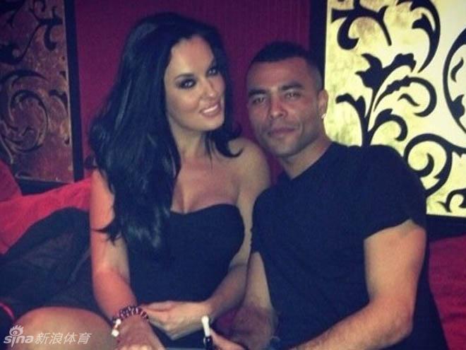 La nueva novia del famoso futbolista Ashley Cole es tan atractiva