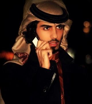 Jóven modelo árabe expulsado por ser guapo 1