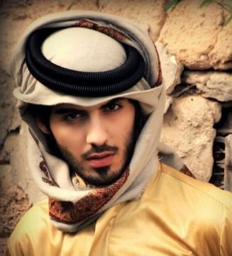 Jóven modelo árabe expulsado por ser guapo 12