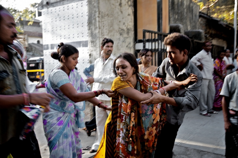 Vida real de las prostitutas de Bombay de la India capturada por Helen Rimell