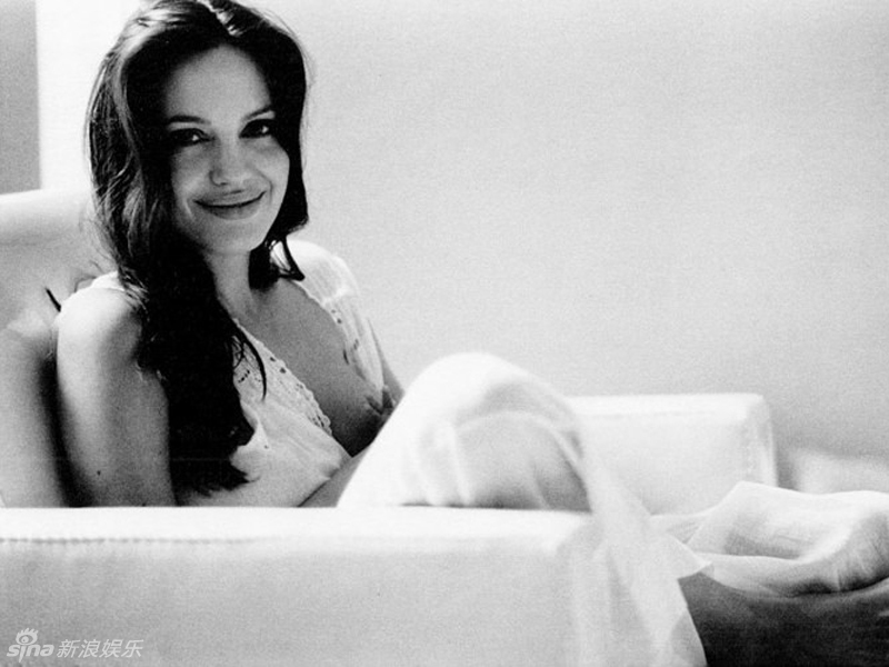 Pechos bonitos de Angelina Jolie