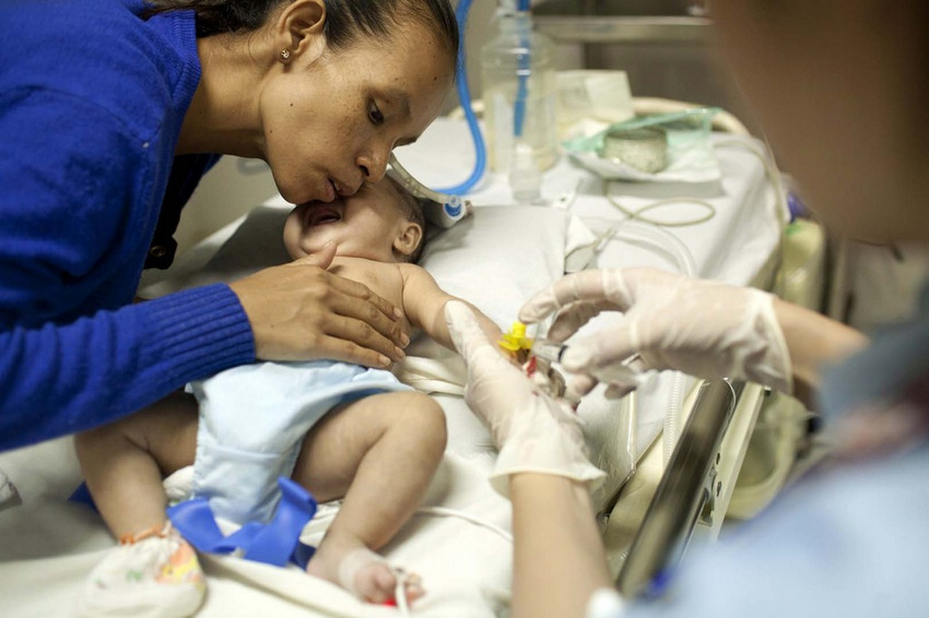 Documental: la muerte del bebé recién nacido en Camboya