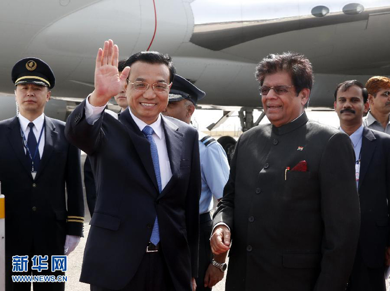 Premier chino llega a Nueva Delhi para visita oficial 3