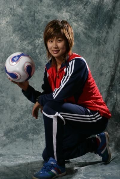 Atractivas fotos de la exfutbolista china Han Rui 56