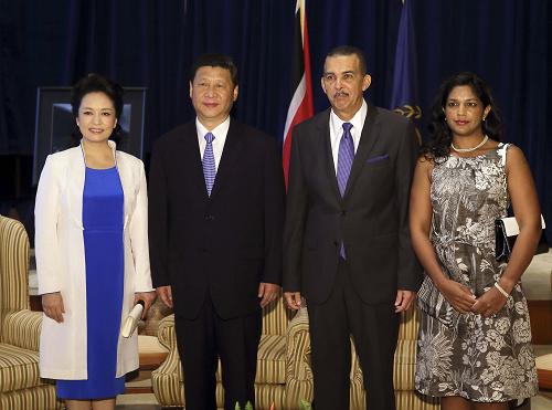 Xi subraya amistad y cooperación en reunión con presidente de Trinidad y Tobago