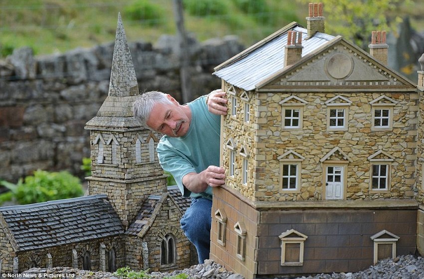 ¡Increíble modelos de los pueblos en miniatura de Lowson Robinson!