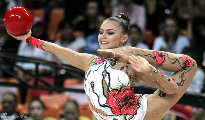 Fotos de Alina Kabáyeva,la gimnasta rítmica de Rusia 4
