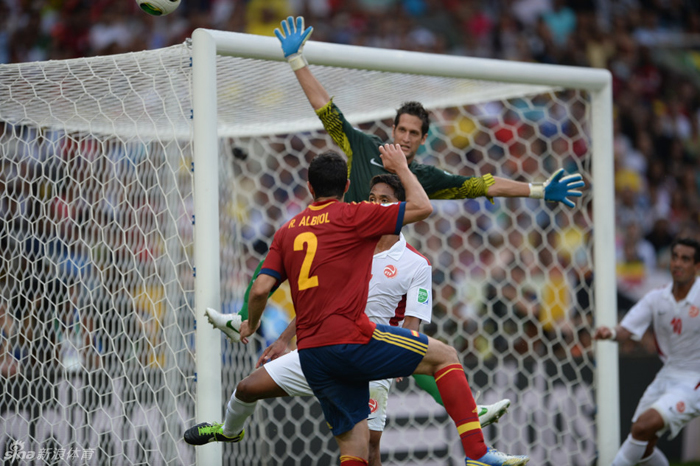 España clasifica a semifinales tras despedazar 10-0 a Tahití 11