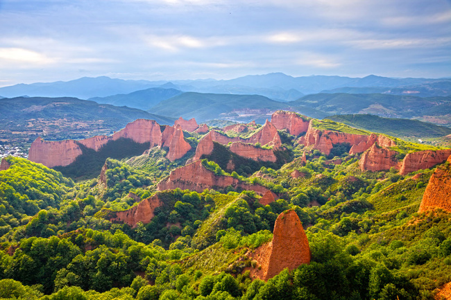 Top 20 montañas de España para visitar en verano 2