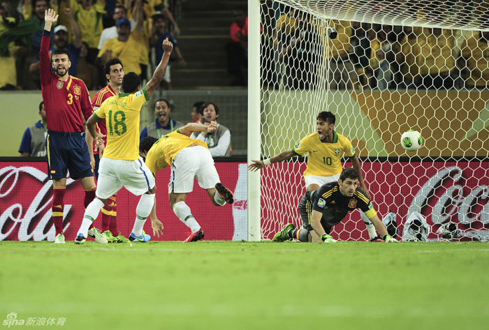 Brasil derrota a España por 3-0 y logra la Copa de las Confederaciones 1