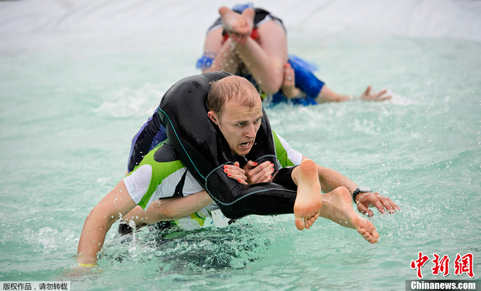 Carrera de llevar a la mujer a cuestas en Finlandia 3