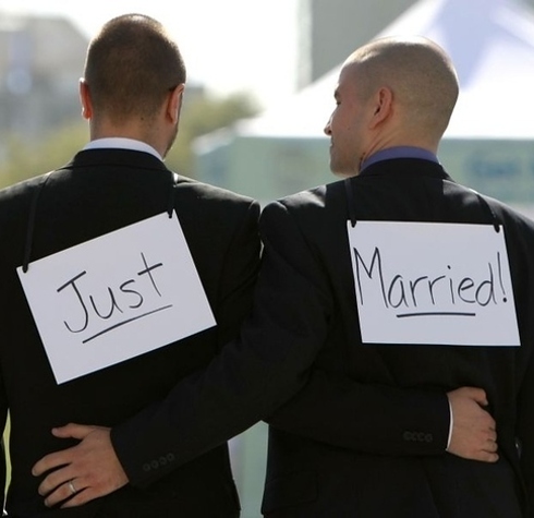 Fotos graciosas de la boda de homosexuales