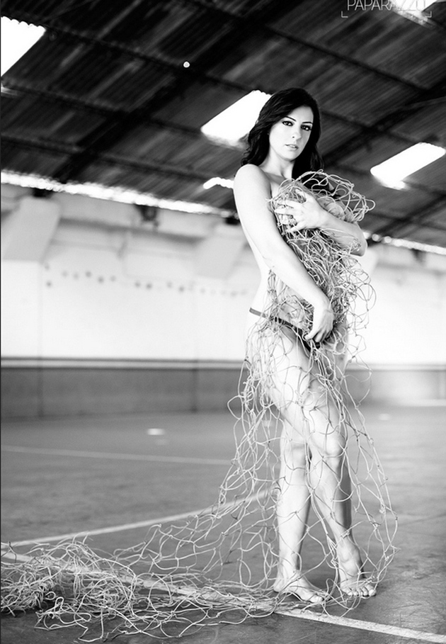 Daniela Cavalieri,la sexy modelo brasileña,luce su cuerpo atractivo 112