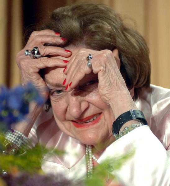 Muere Helen Thomas, decana periodista de la Casa Blanca