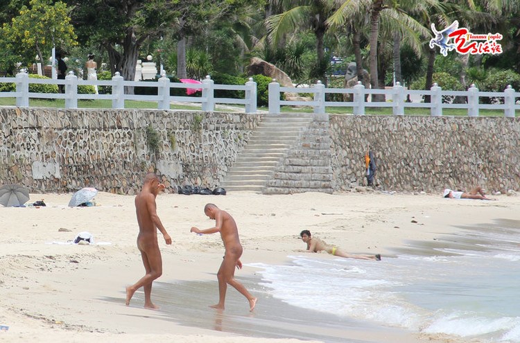 Playa nudista en Sanya, Hainan