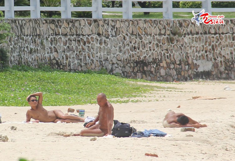 Playa nudista en Sanya, Hainan