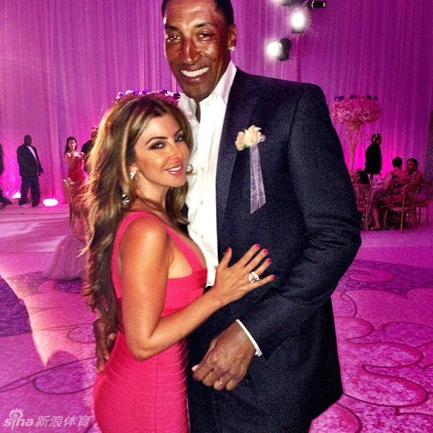 Los famosos jugadores de NBA y sus mujeres hermosas