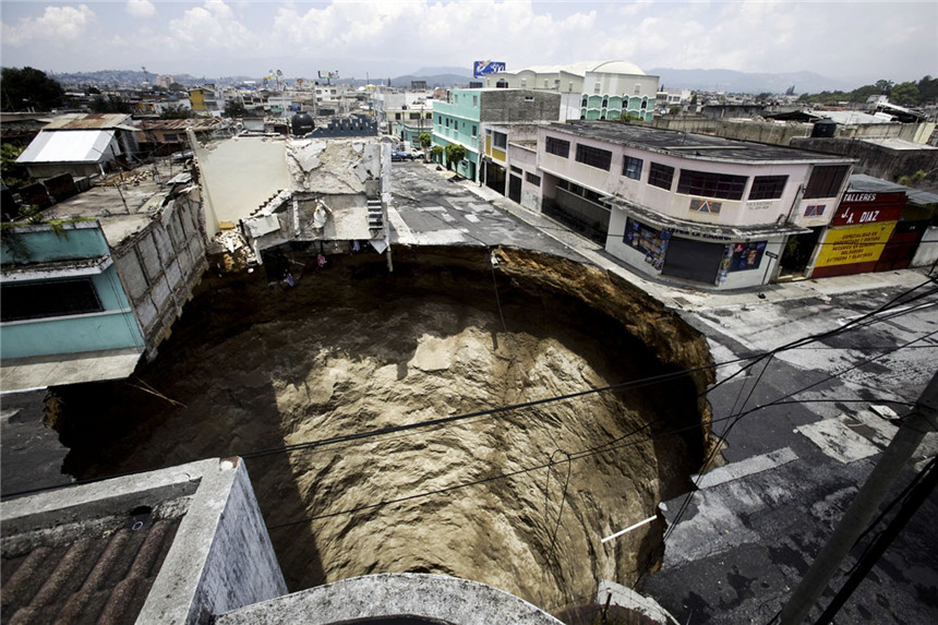 ¡Horrible! Los increíbles hoyos naturales en nuestra planeta