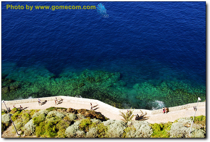 Islas Canarias, playa llena de sol y de la desnudez
