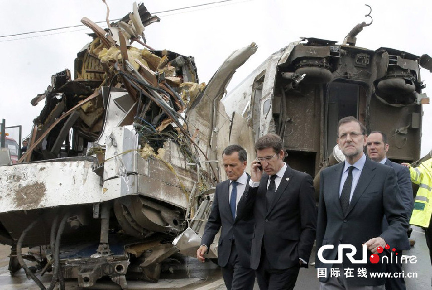 Cámara capta el instante en que descarrila tren en España