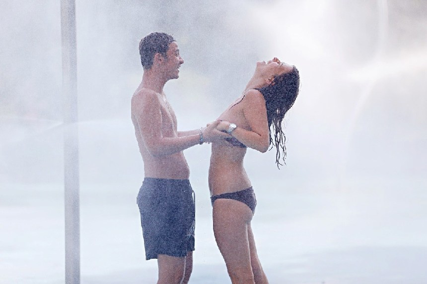 Las piscinas sexys llena de chicas Nancy, Francia Las piscinas sexys llena de chicas Nancy, Francia