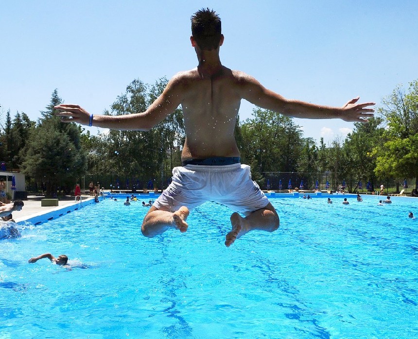 Las piscinas sexys llena de chicas Skopje, Macedonia Las piscinas sexys llena de chicas Skopje, Macedonia