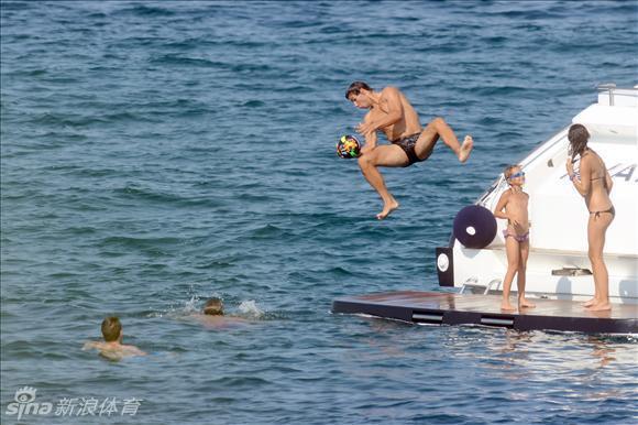 Rafa Nadal pasa las vacaciones con su novia 1