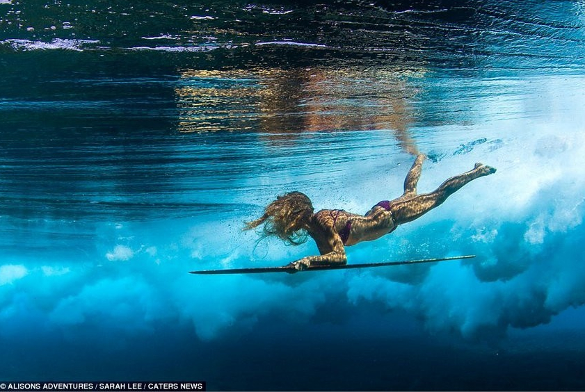 Sentirse fresco en el verano: 13 fotos hermosas de las surfistas sexys