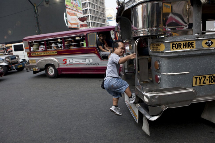 Vida real de los enanos en Filipinas 9