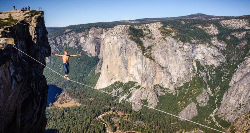 Mejores fotos de deporte extremo en Red Bull Illume Image 