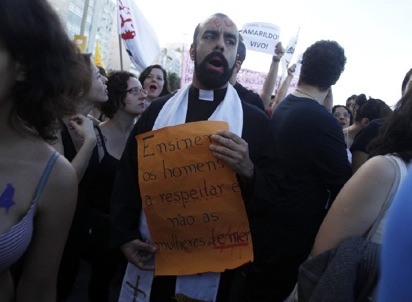 Las Protestas Sexys De Las Mujeres Desnudas Spanish China Org Cn