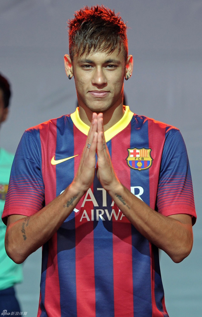 messi,pinto y neymar, con los nios discapacitados en tailandia