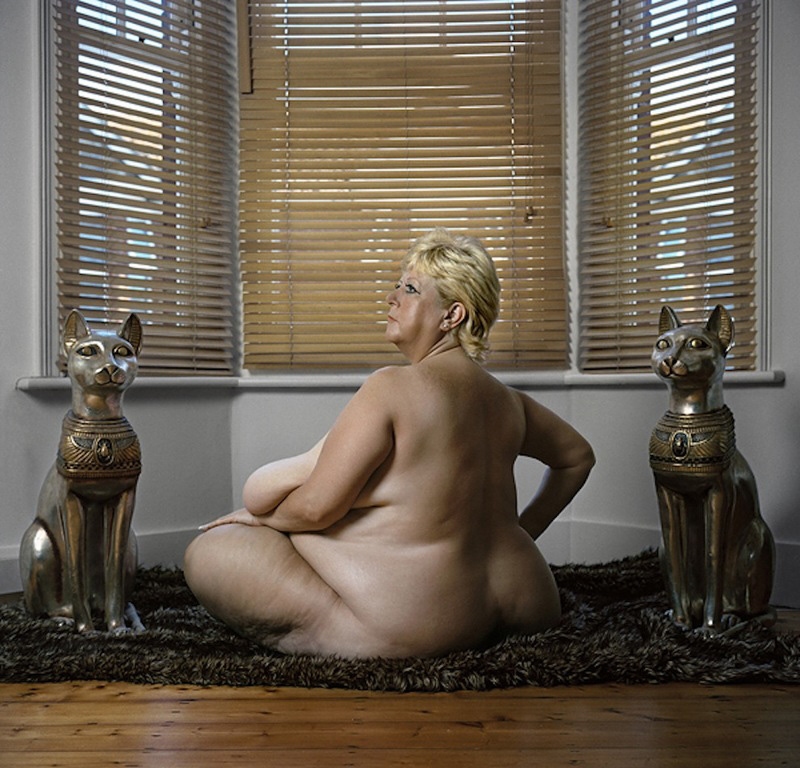 Fotos curiosas de mujeres obesas capturadas por Yossi Loloi