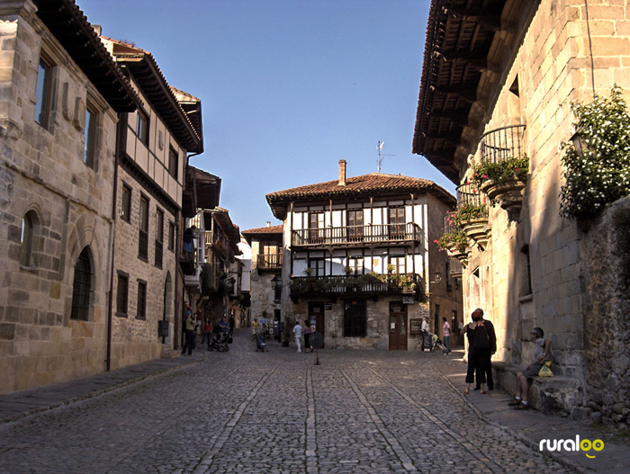 Top 12 pueblos más bonitos de la Edad Media de España 11