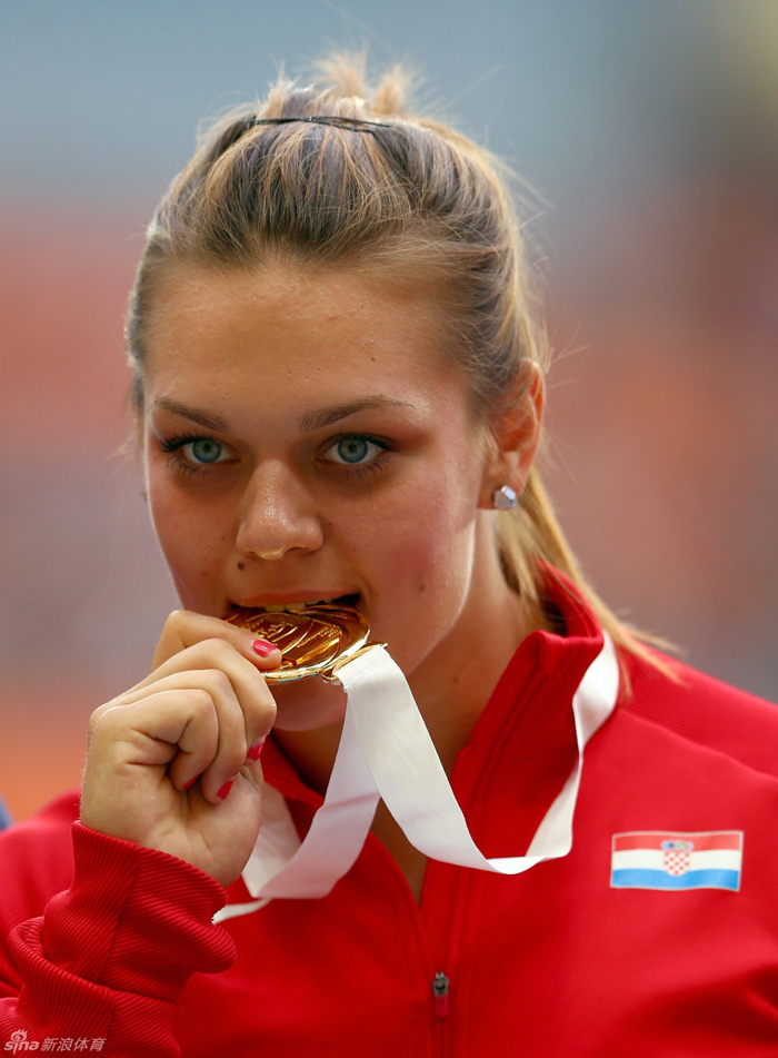 Las chicas guapas en el campo del Campeonato Mundial de Atletismo 2013 8