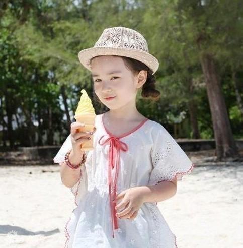 10 Fotos de la niña coreana más guapa y popular en el internet