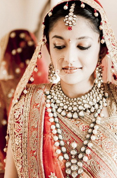Las hermosas novias indias 